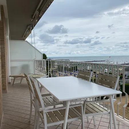 Apartament Fronte Mare Lido Lido di Jesolo