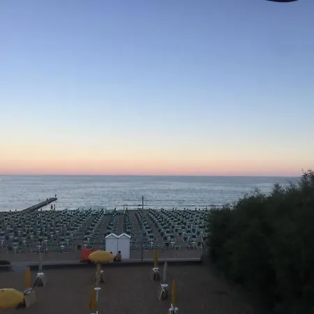 Fronte Mare Lido Apartment