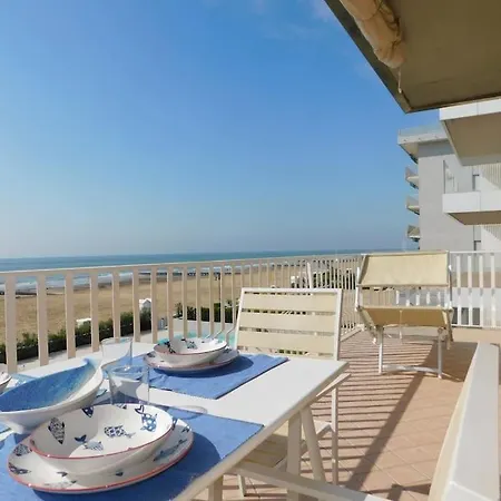 Fronte Mare Lido Apartment